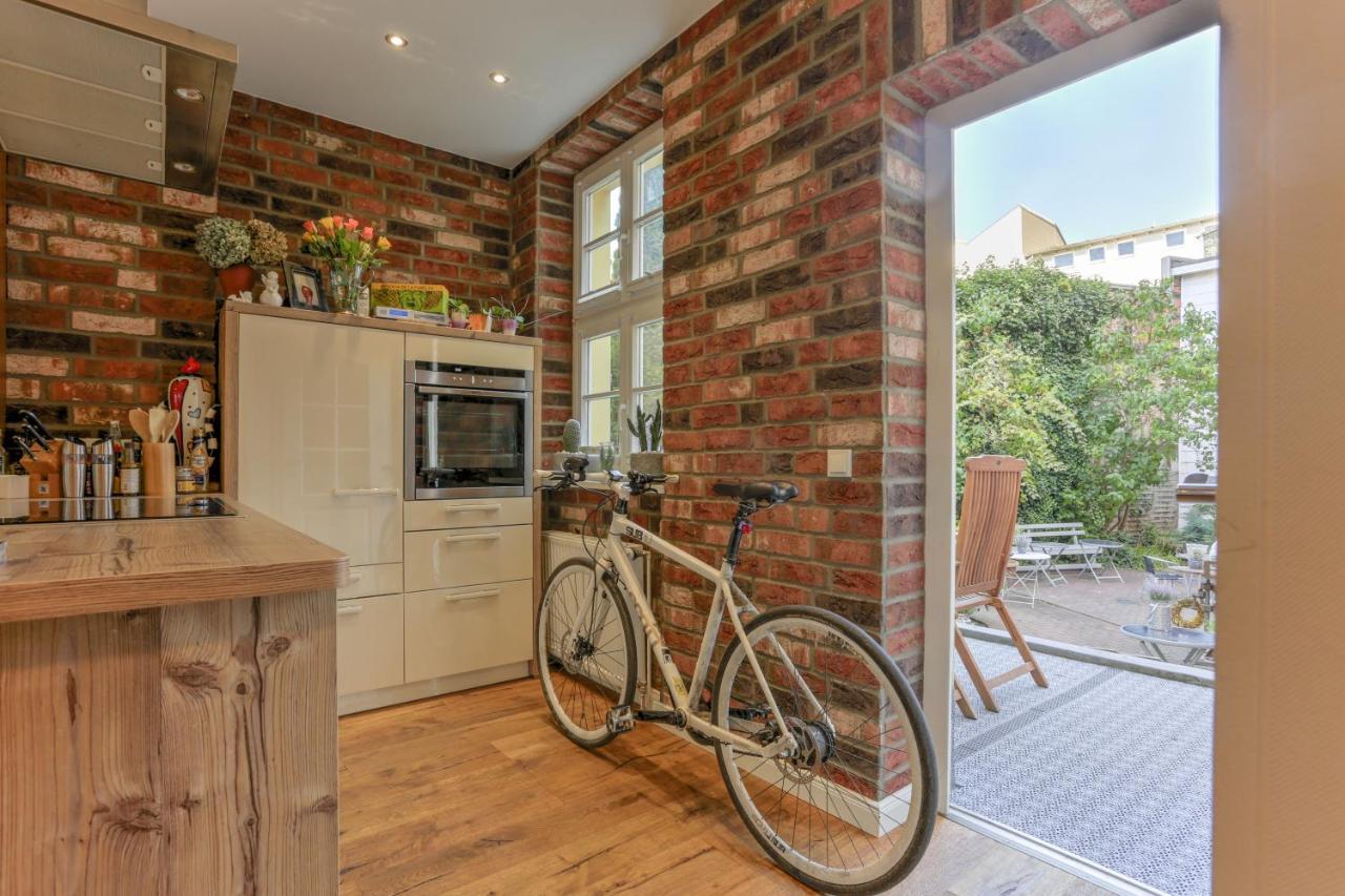 Stadtjuwel Schwerin Luxus Ferienhaus In Der Altstadt Extérieur photo
